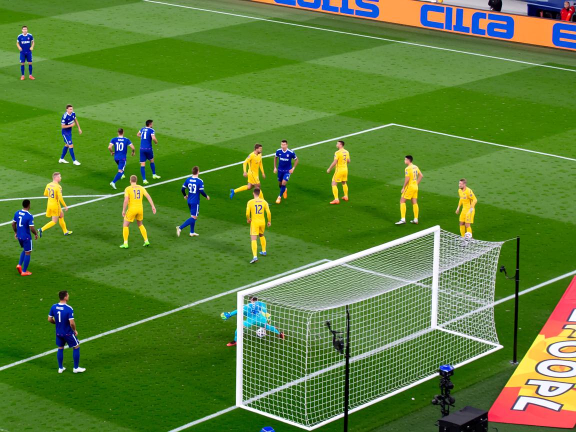 爱游戏体育app-外线火力强的球队如何对抗内线强队，外线球员和内线球员