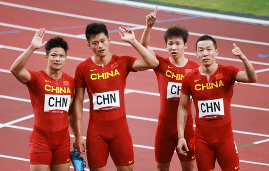 亚洲纪实：中国队夺冠荣耀，成就非凡的简单介绍